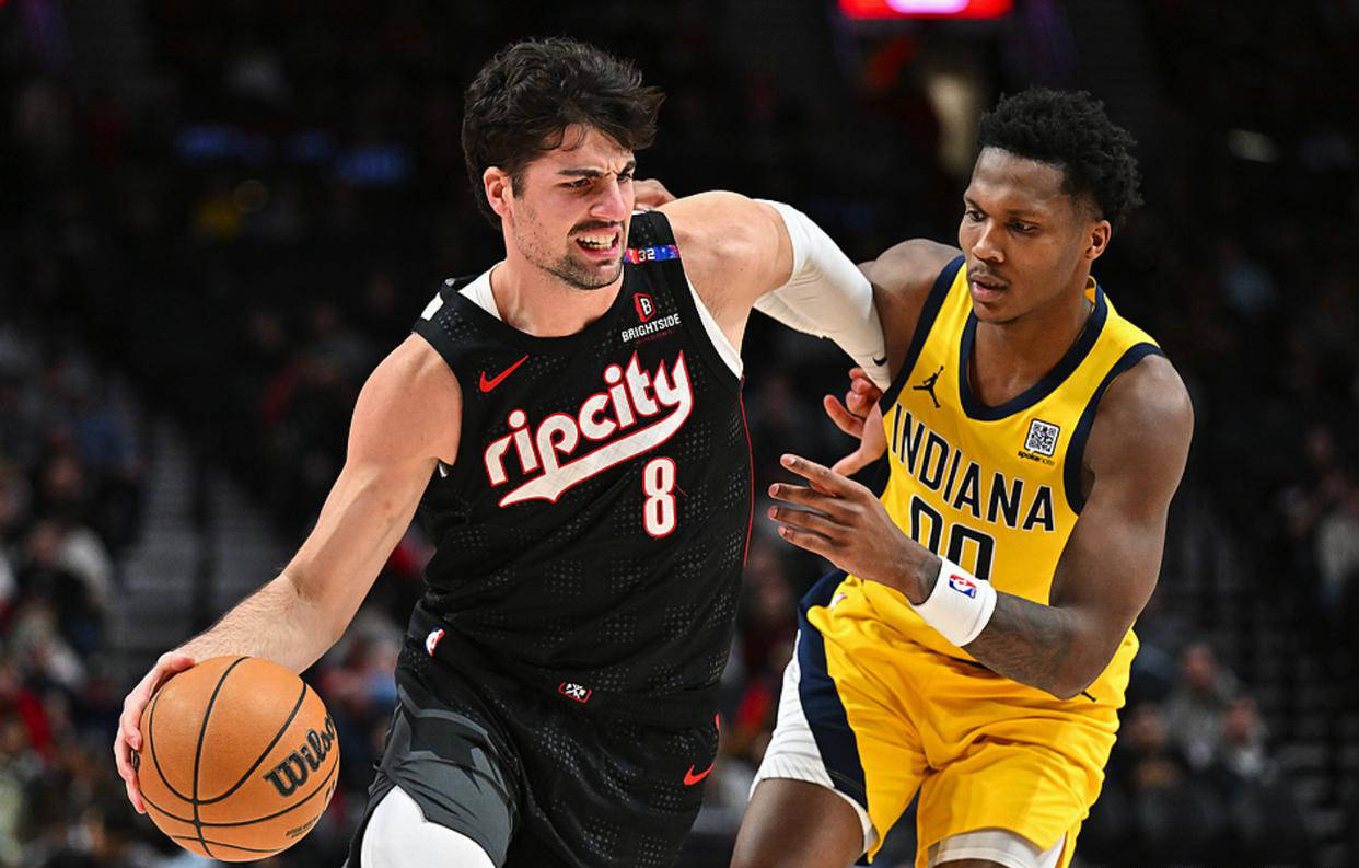 开拓者队大胜老鹰队，实力稳健