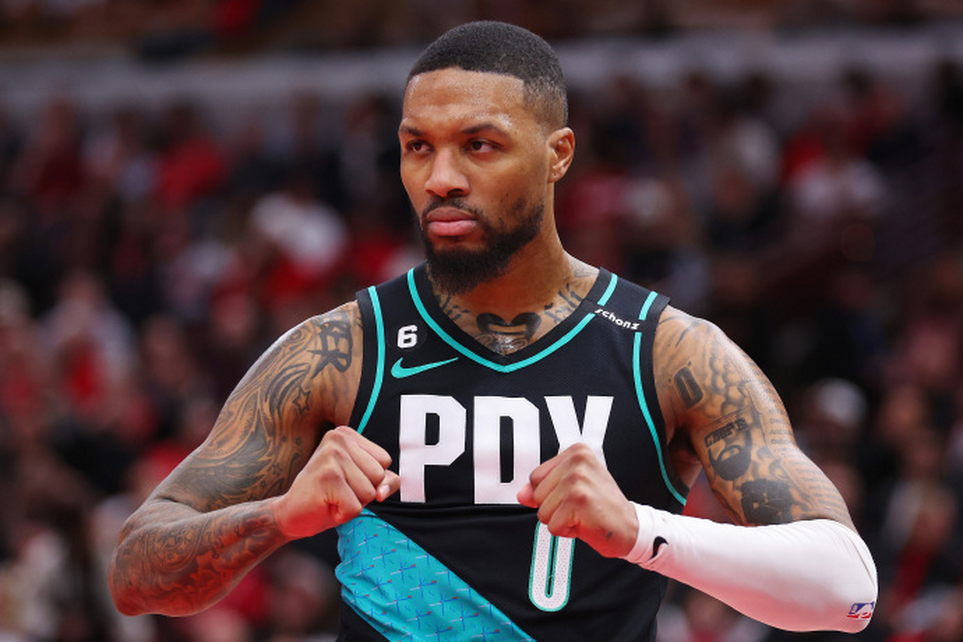 世俱杯冠军-公牛队客场击败开拓者队，取得两连胜