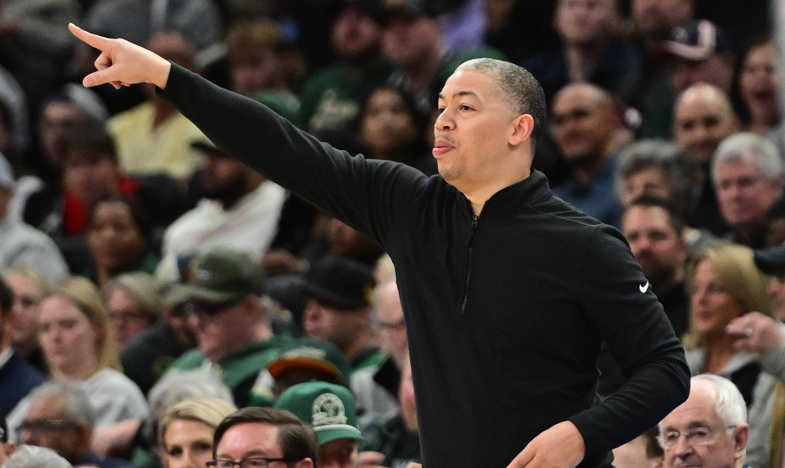 快船队不敌马刺队，遭遇两连败