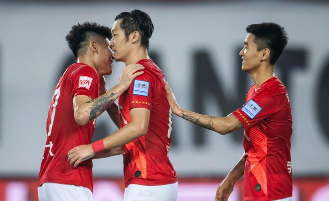 恒大客场小胜，领先优势扩大