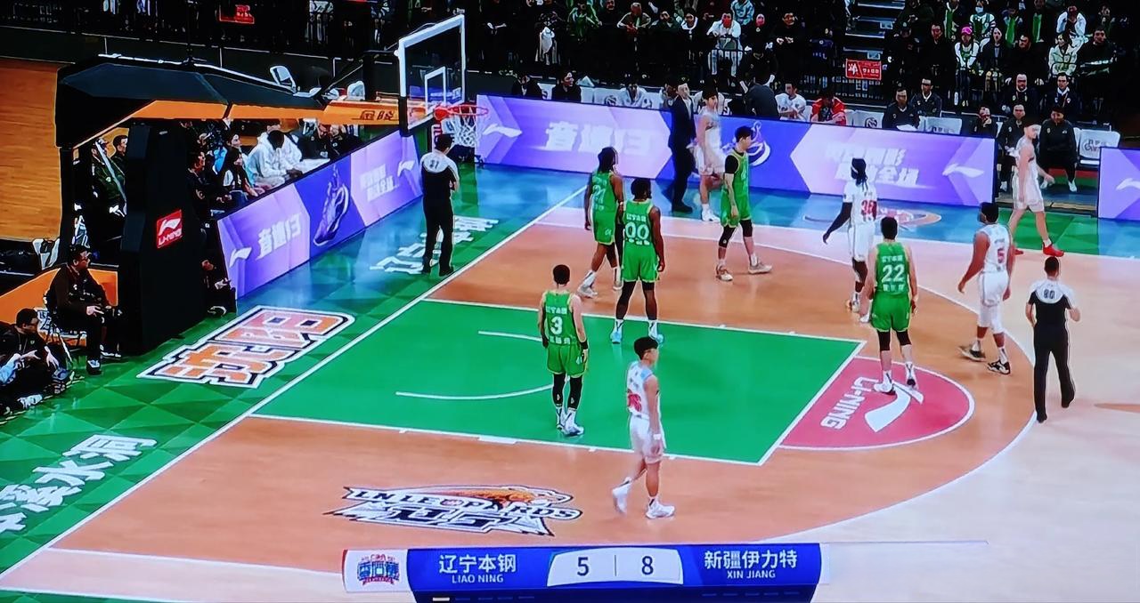 新疆天山雪豹获胜，成功晋级比赛