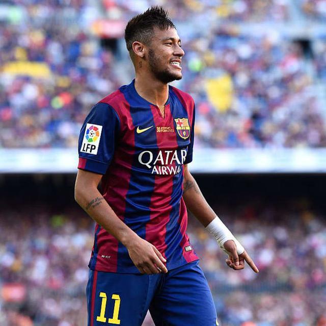 关于巴塞罗那攻势猛烈击溃防线的信息