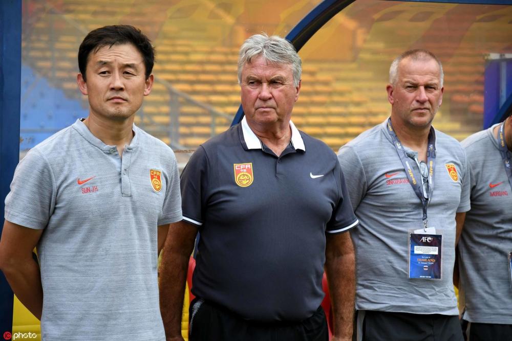 教练团队变动频繁，球队命运如何？