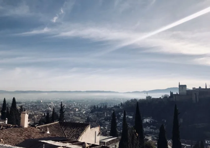 世俱杯参赛资格-格拉纳达主场失利，居中游战绩不稳的简单介绍