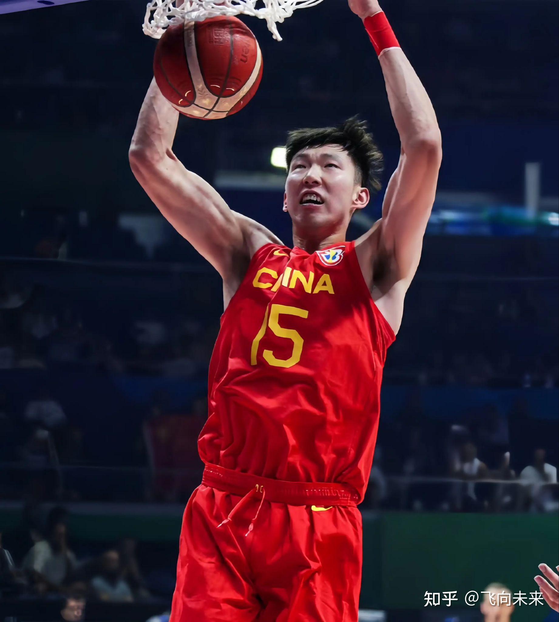 包含篮球赛事风头正劲，各队实力强劲的词条