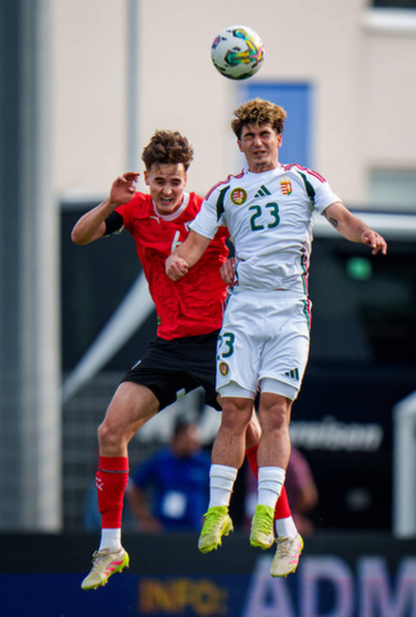 包含匈牙利球员备战欧洲赛事，迎接新一轮挑战的词条