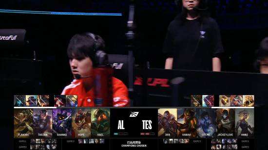 T1碾压TES，Bin单局斩获MVP宿敌对决2025世界赛，成为赛场最大亮点的简单介绍