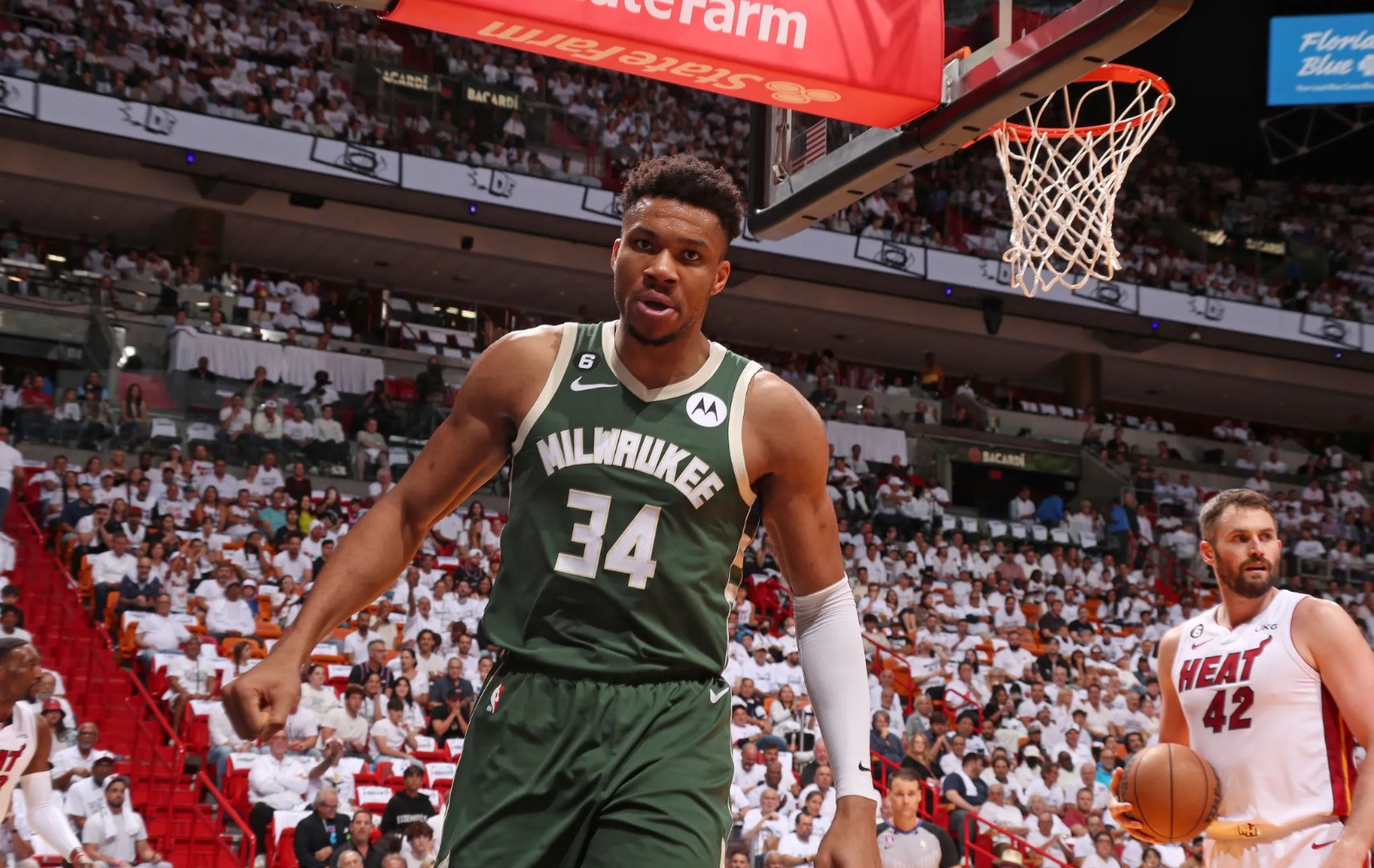 火箭全队爆发，轻取雄鹿