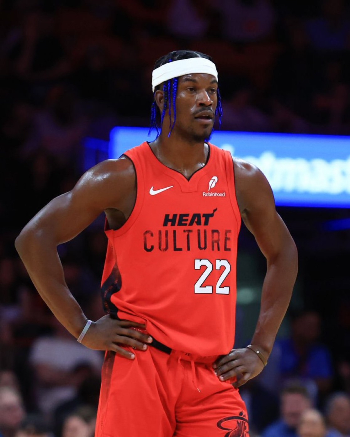 世俱杯分组-迈阿密热火主场大胜尼克斯，巴特勒贡献全面数据