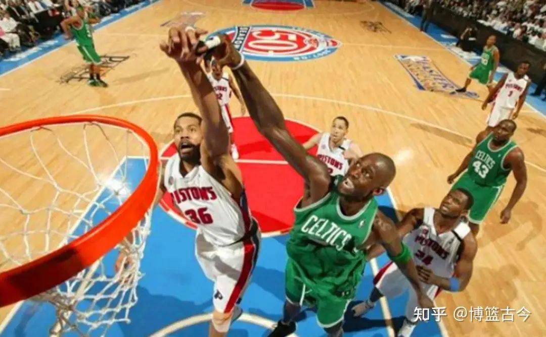 勇士加内特第二节硬刚小加内特+约基奇这恐怕就是勾搭对决的简单介绍