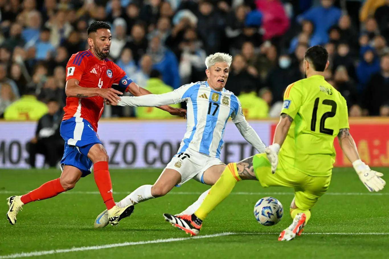 智利球队在南美联赛中夺得冠军