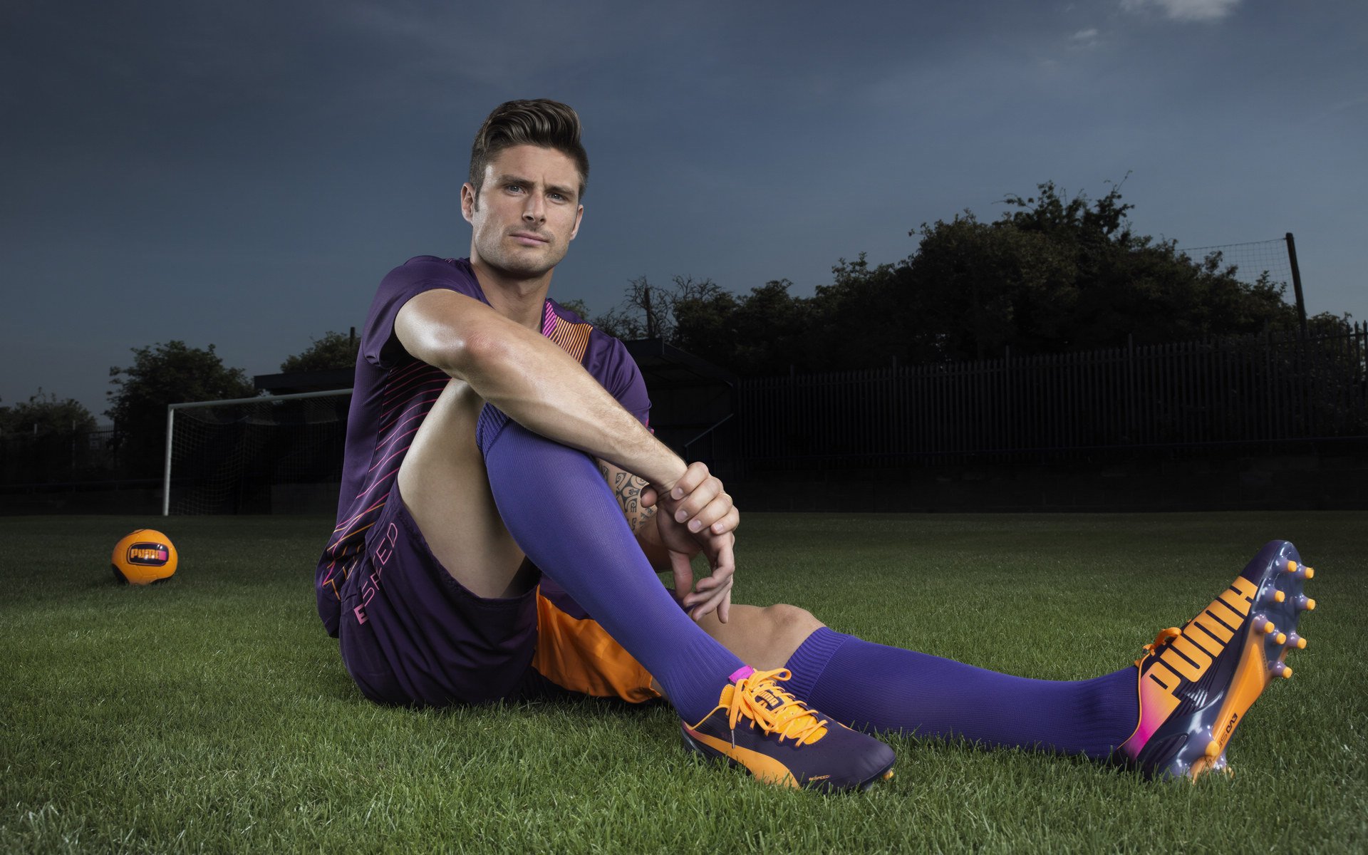 世俱杯-北欧风暴掀翻药厂！金玟哉钢铁防线零封对手，硬仗中诠释关键先生