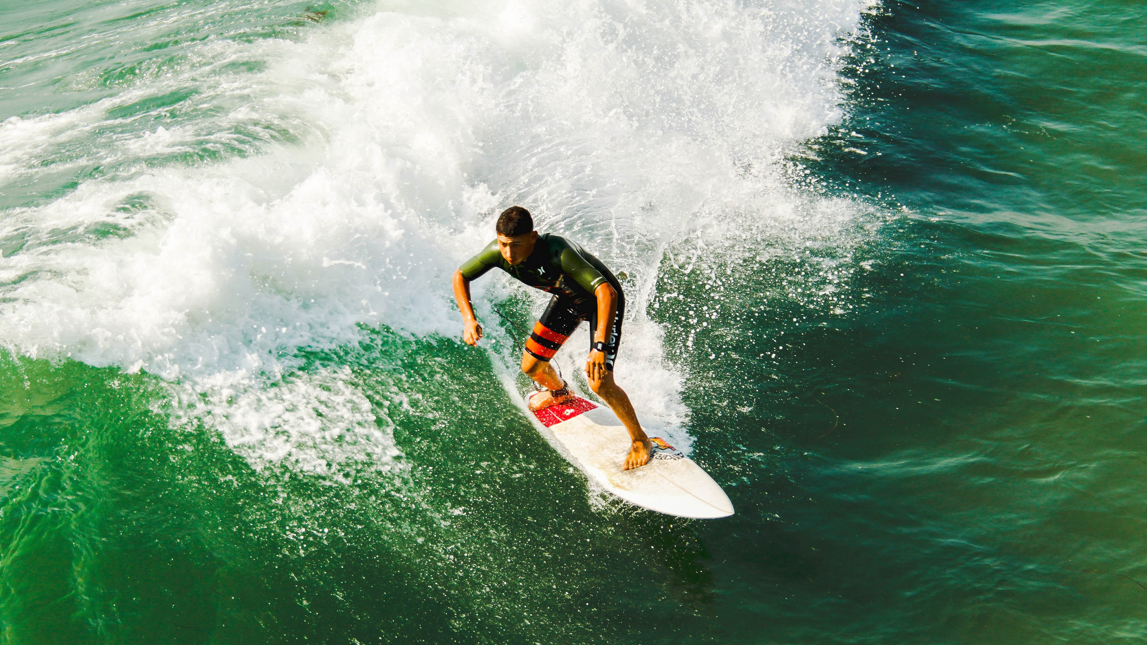 足球新轴心,从莱比锡的体系碾压到楚阿梅尼的统治力觉醒
